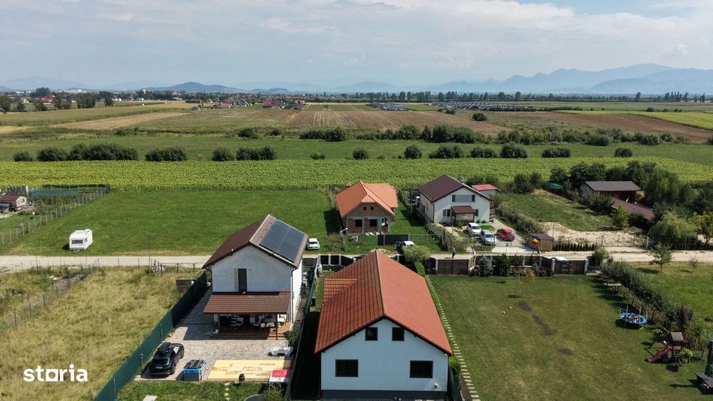 Casă Pe Parter De Vânzare În Hălchiu – Teren 600 Mp