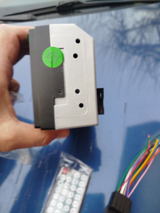 Мултимедия за автомобил и камера