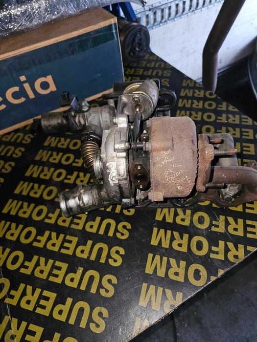 Turbina Renault Megane 1.9  Diesel 721181-1 cu galerie acuator senzor