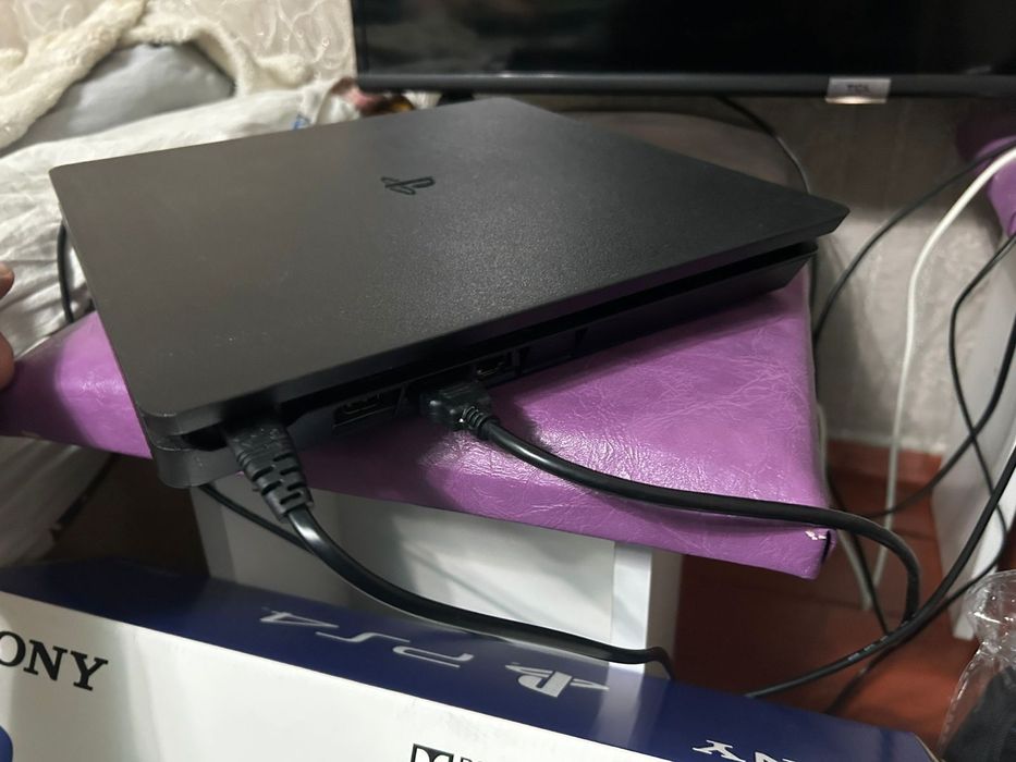 Продам новый пс 4 слим