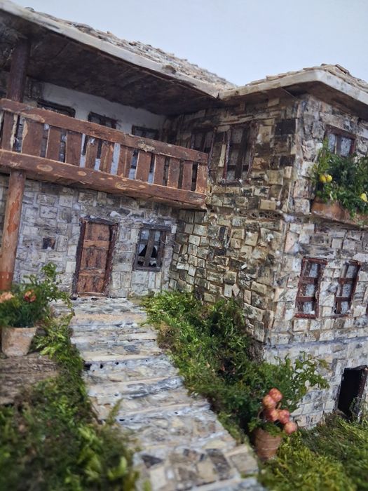 Макети на старинни къщи.