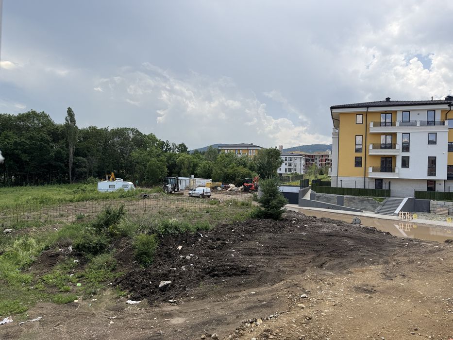 Апартамент 65кв.м+ паркомясто