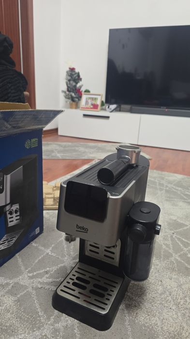 Vând aparat de cafea beton