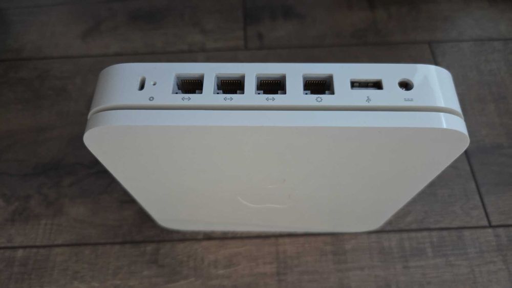 рутер Apple AirPort Extreme A1147