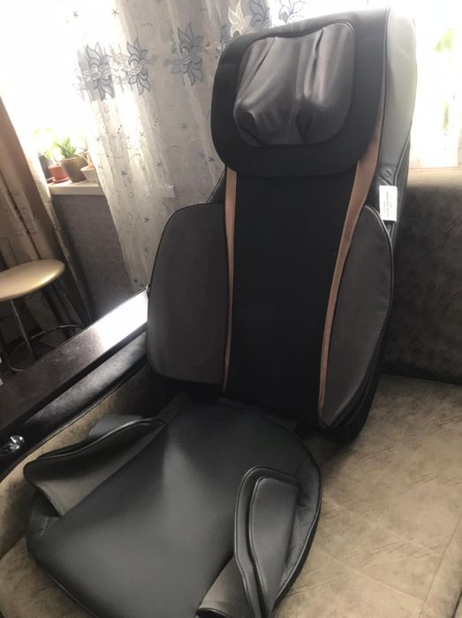Массажное кресло
