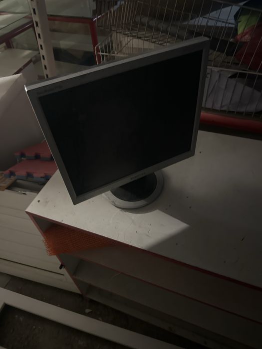 Монитор Samsung