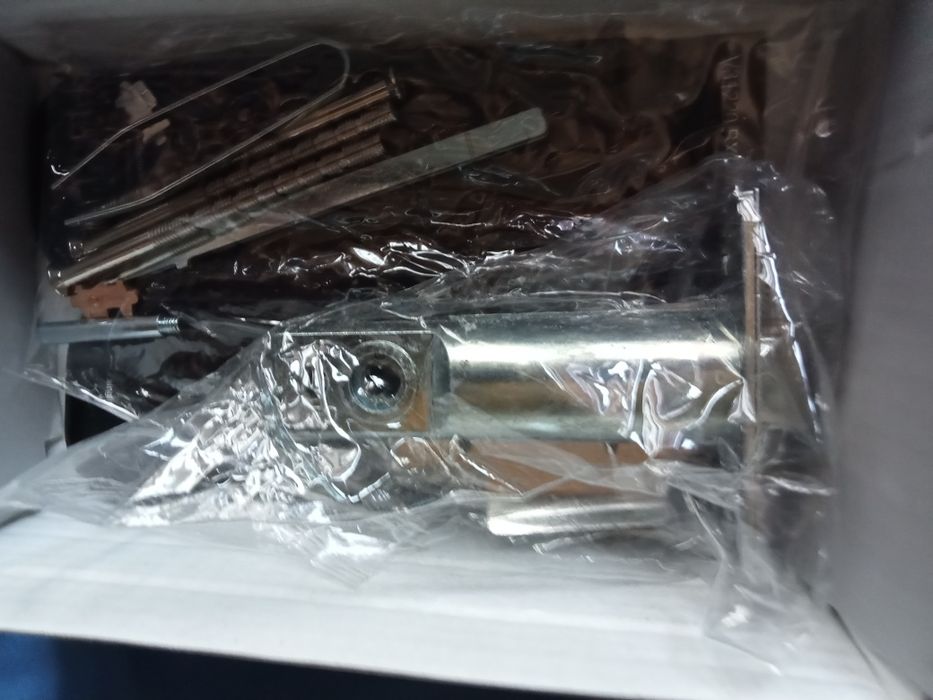 Ială ușă, geam cu închidere taste cu Pin