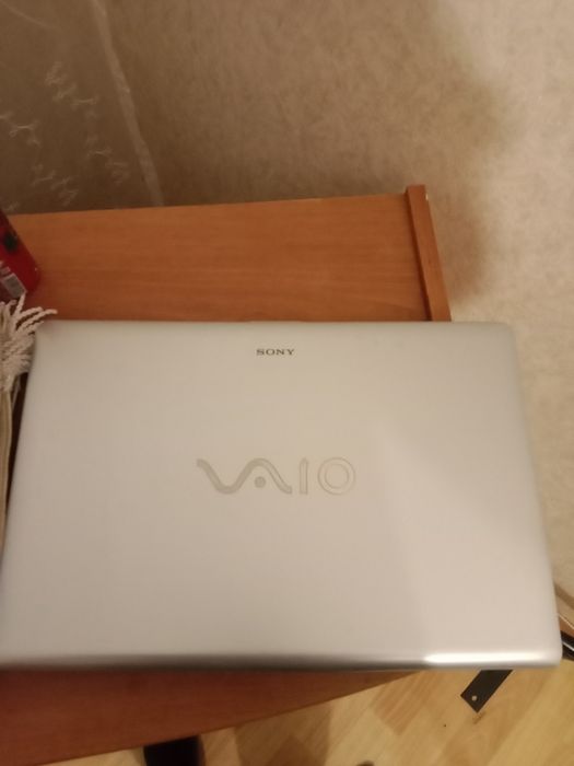 Ноутбук  в рабочем состоянии