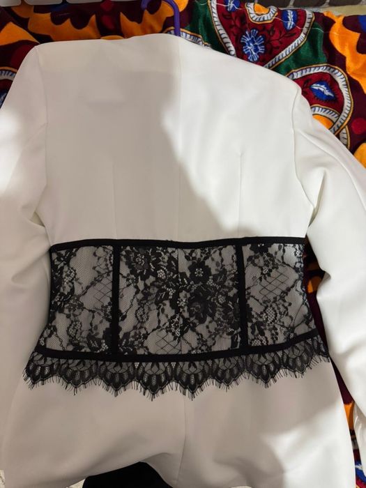 Пиджак белый