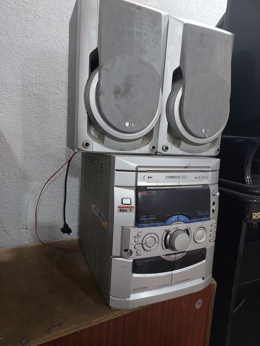 LG Музыкалний Цент