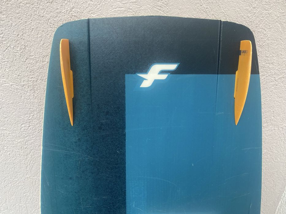 Продавам кайт дъска F-ONE Manera