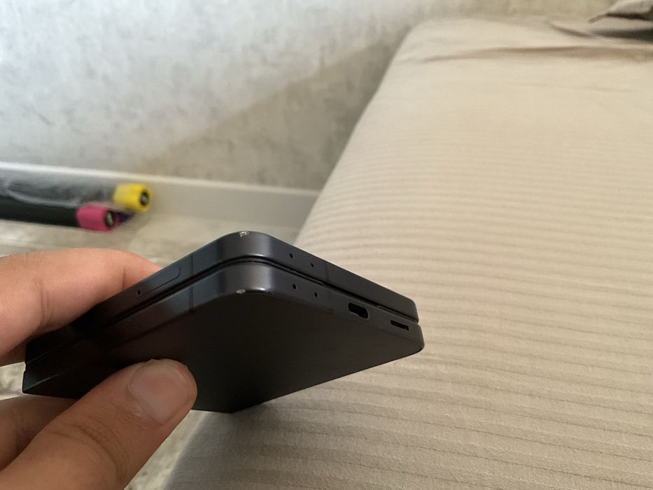 Samsung Z Flip 7 12/512