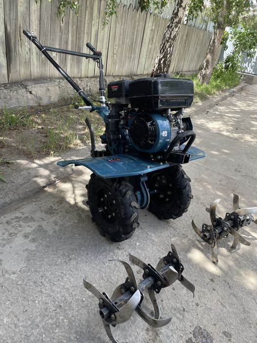 Продам культиватор почти новый