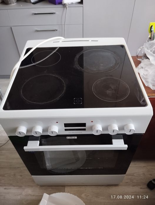 Продам плиту Hansa