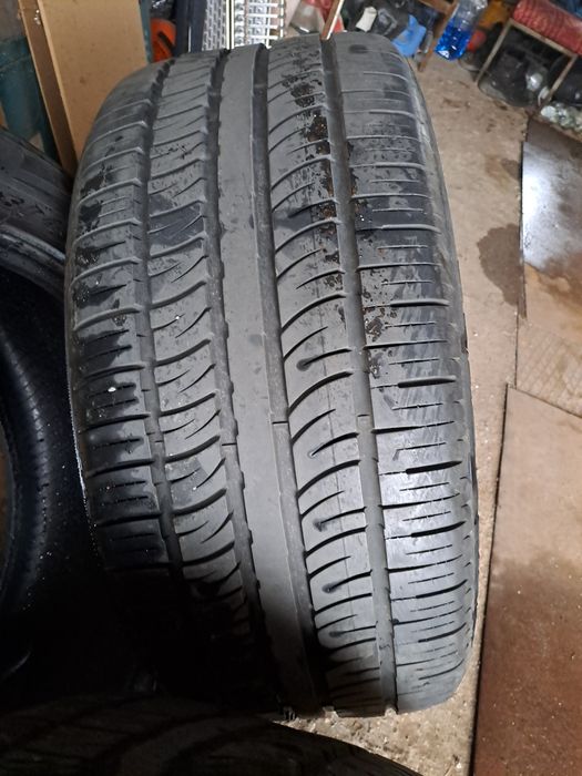 Продавам гуми пирели 295/40/22  1200лв.