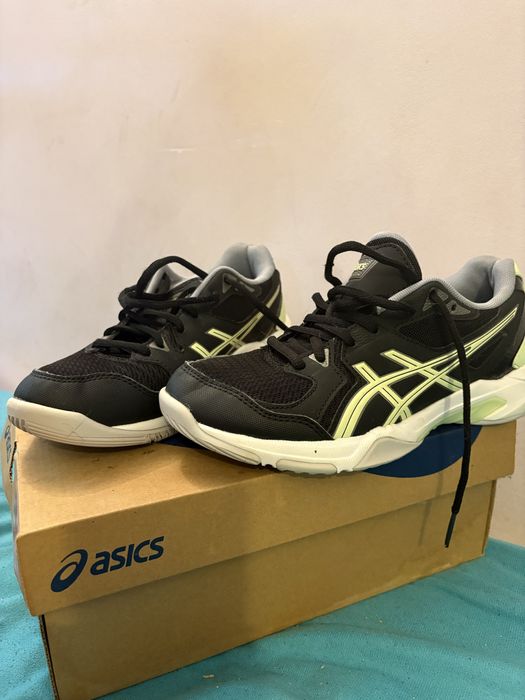Волейболни обувки-ASICS GEL-Rocket 10