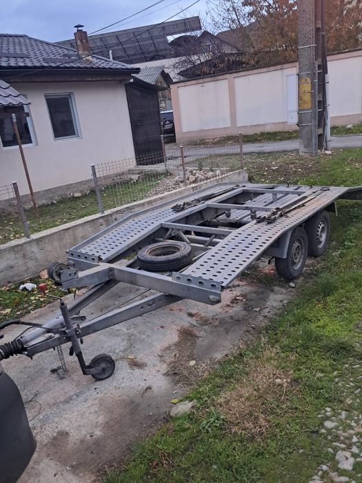 Transport marfa, mutari, inchirieri platforme și remorci