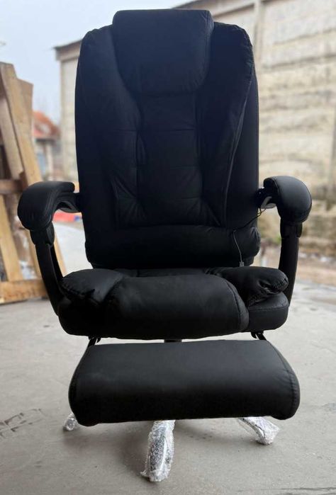 Ергономичен офис стол с масаж и подложка за крака