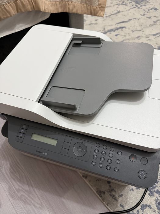 Принтер HP LASER MFP 137 fnw