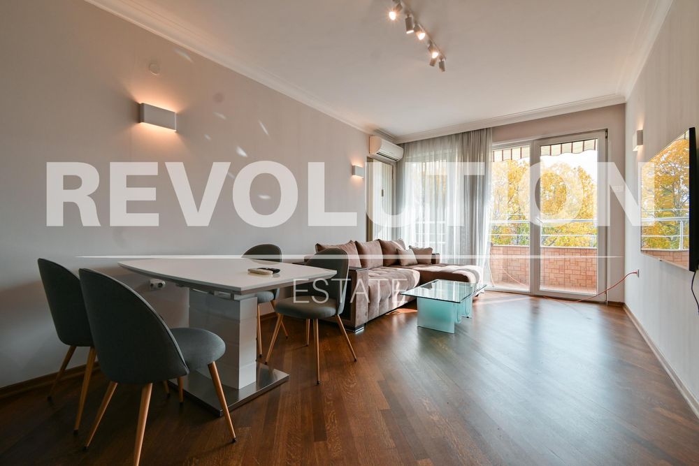 Дава се под наем Тристаен апартамент в София, Иван Вазов - 75 кв.м за 1200 € - Снимка #2