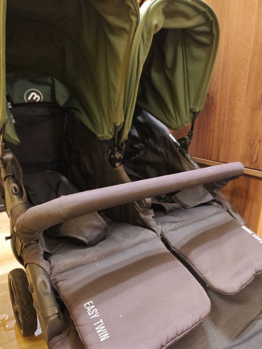 Детска количка за близнаци