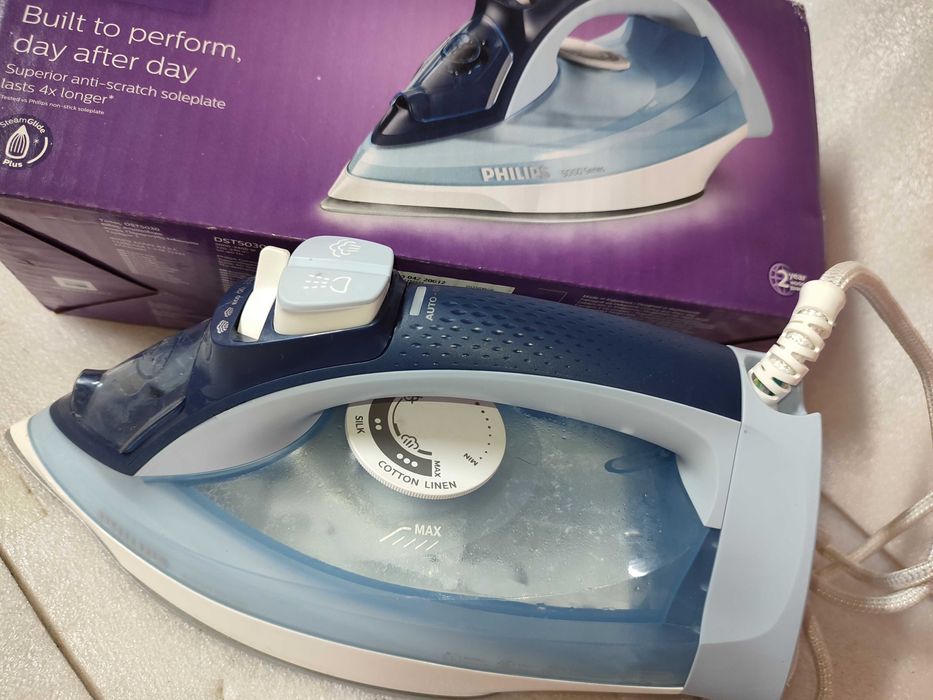 Продам утюг Philips (Филипс)