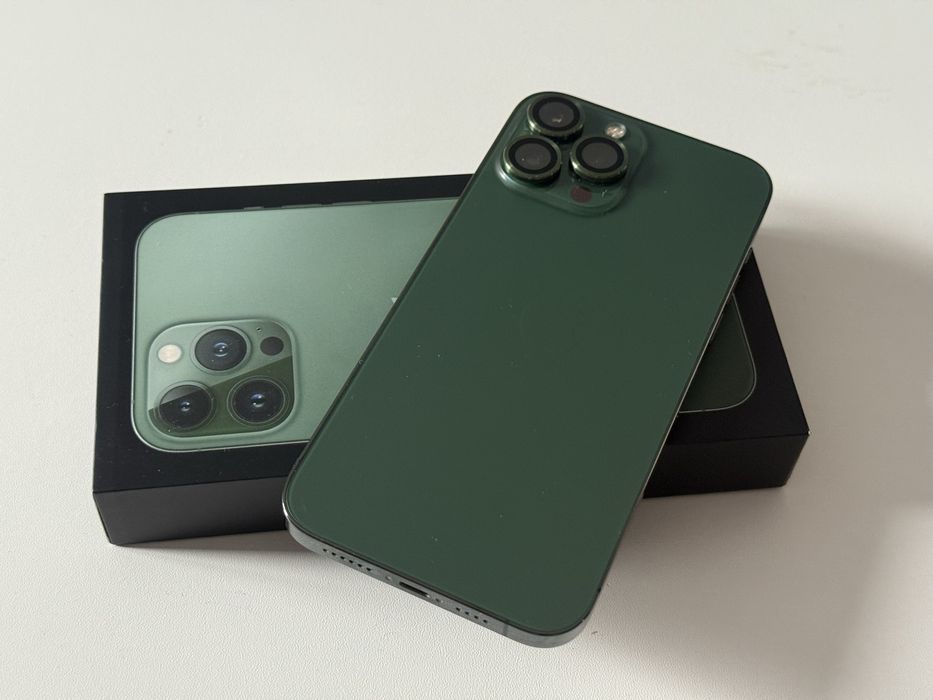 Айфон 13 Промакс в идеальном состояний