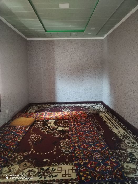 Uy sotiladi narxini kelishamiz