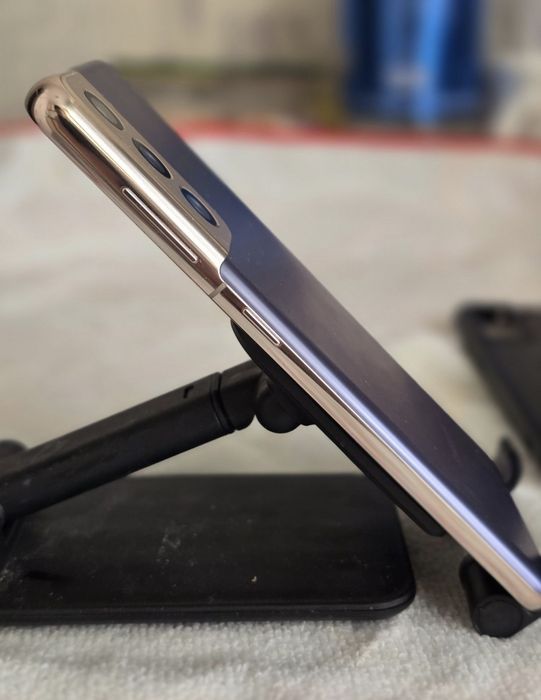 S21 5g eSim 128gb срочно