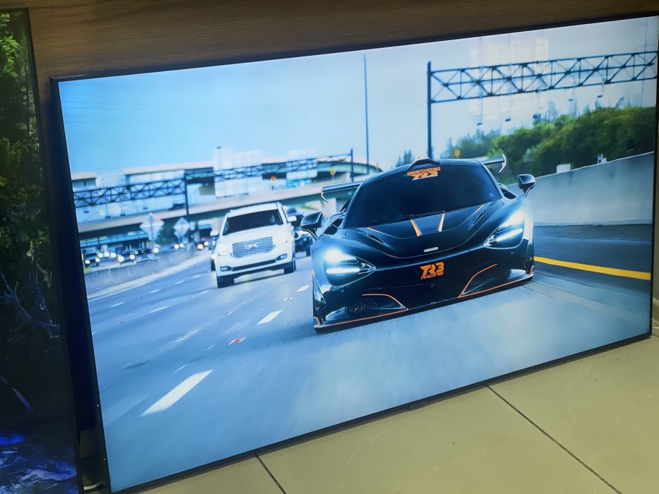 Телевизор Samsung 65 дюймов