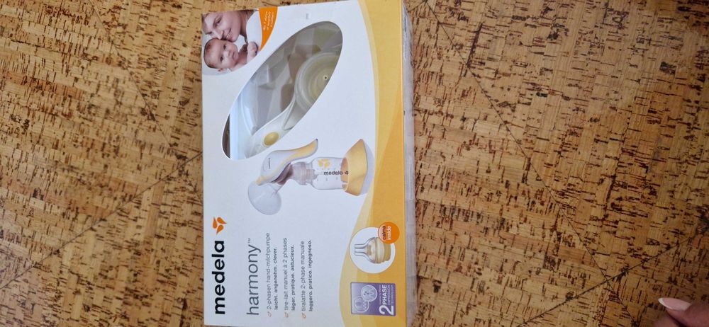 Помпа за кърма Medela Harmony