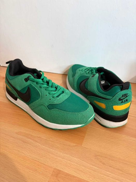 Маратонки   Nike