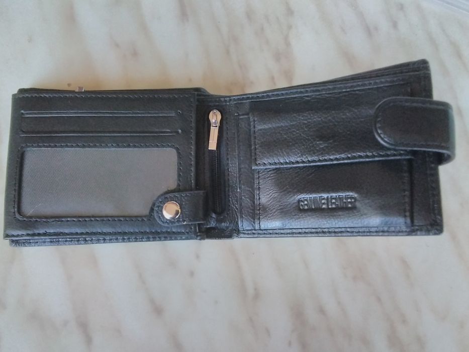 Продавам портфейл на  Манчестър Юнайтед - 38лв