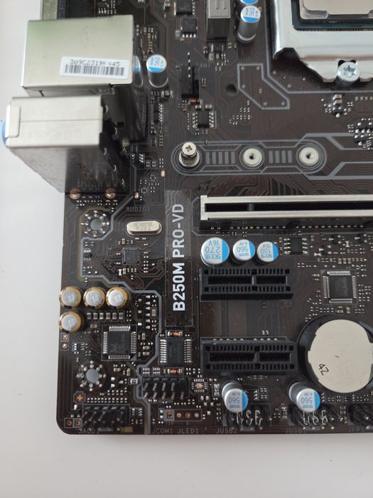 Kit i5-7600k + placa de baza msi b250m pro-vd