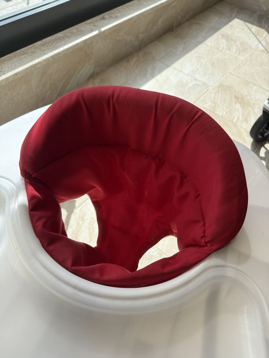 Бебешка проходилка Joovy Spoon, стабилна, удобна и лесна за почистване