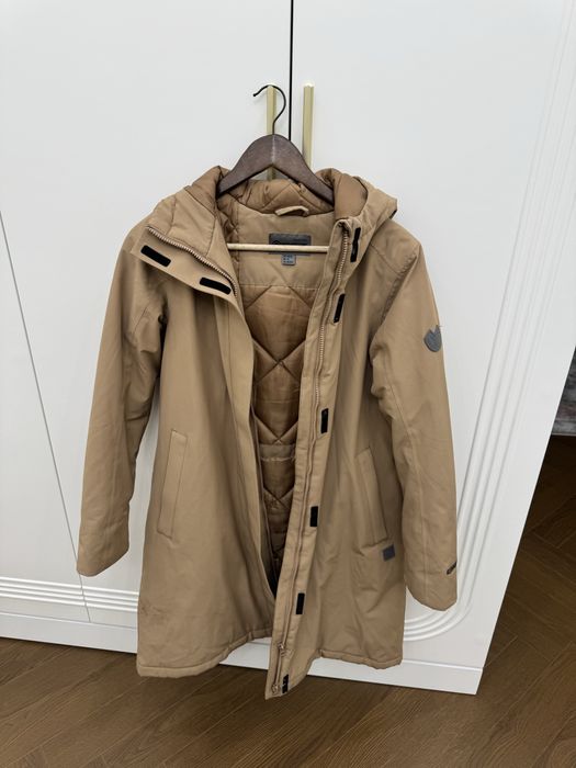 Зимняя куртка очень теплая