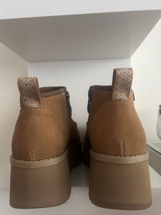 UGG боти
