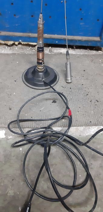 Vând stație auto