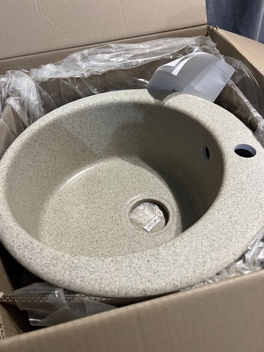 Кухонная мойка новая