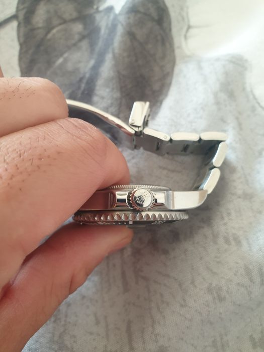 Vand ceas purtat de câteva ori