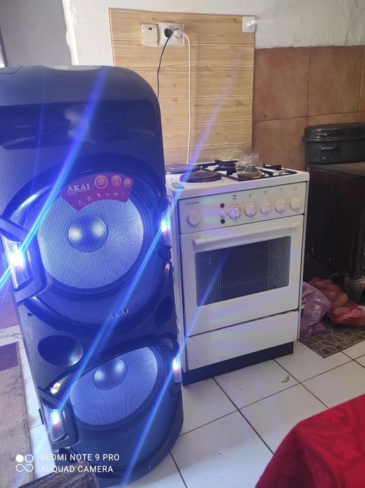 Boxa bluetooth mare  Akai 350 watt