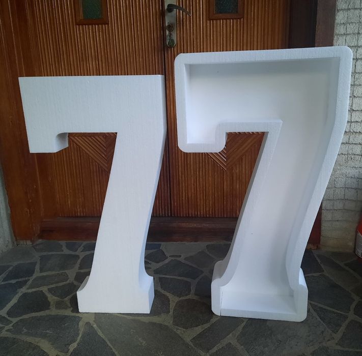 Cifre , Litere și mesaje din polistiren