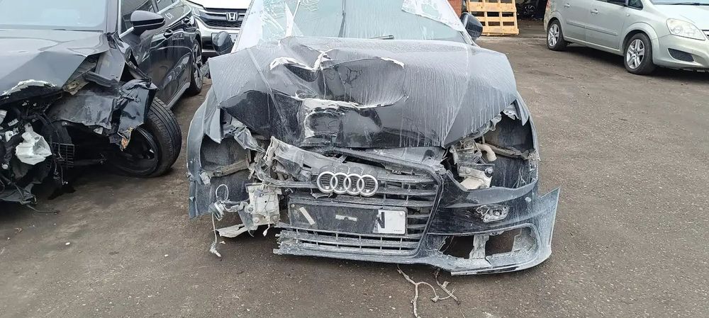 Dezmembrari / Dezmembrez Audi A3 2.0 2.0 CRBC cutie viteze PUH cod culoare LY9B