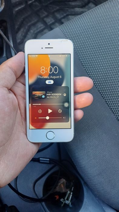 Iphone 5 se laa.