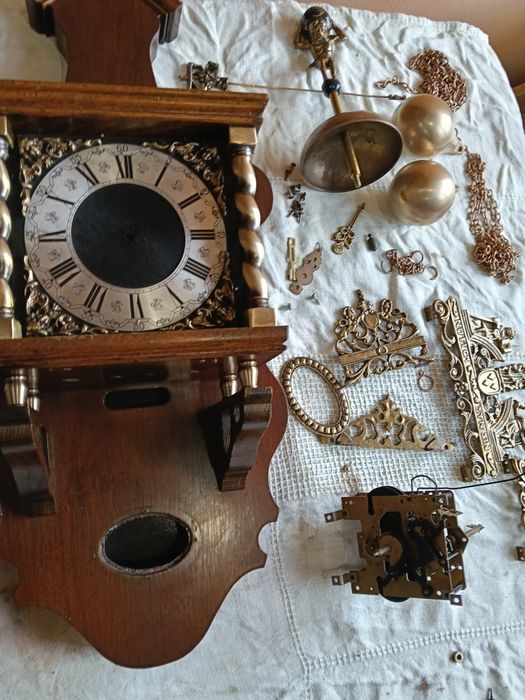 Ceas de perete model olandez