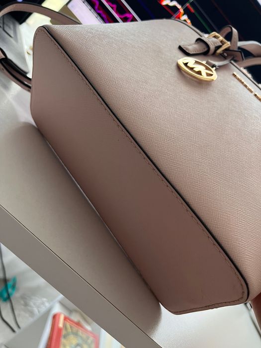 Geanta Michael Kors incapatoare noua piele safiano