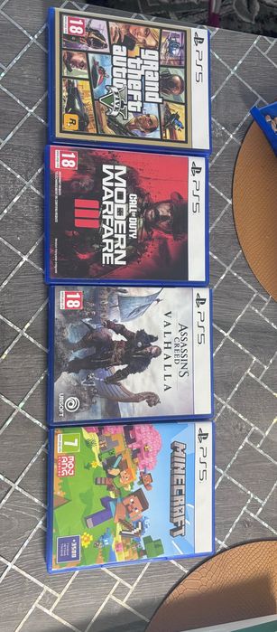Ps5 cu disc  1 TB + perfecta stare controler și consola