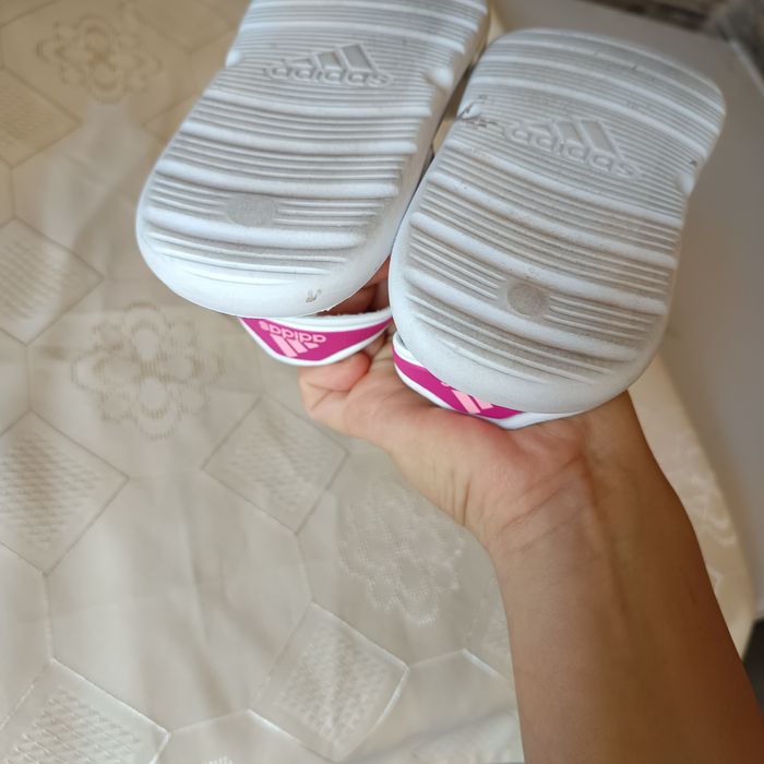 Sandale Adidas marimea 30