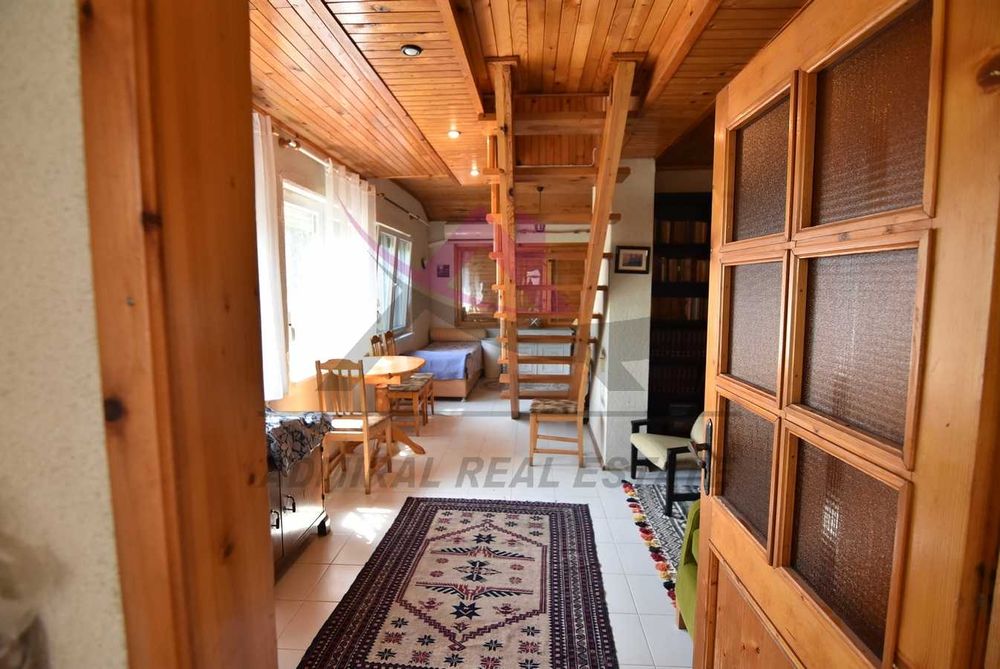 Дава се под наем Къща в Варна, м-т Св. Никола - 80 кв.м за 700 € - Снимка #2