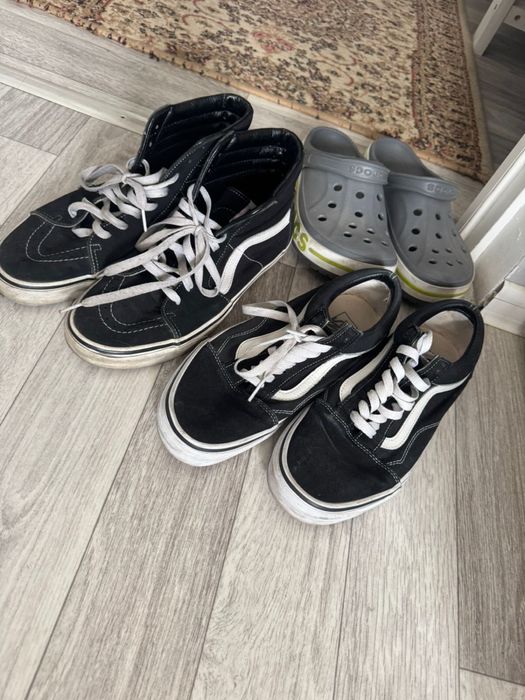 Вансы и кроксы 42 размер